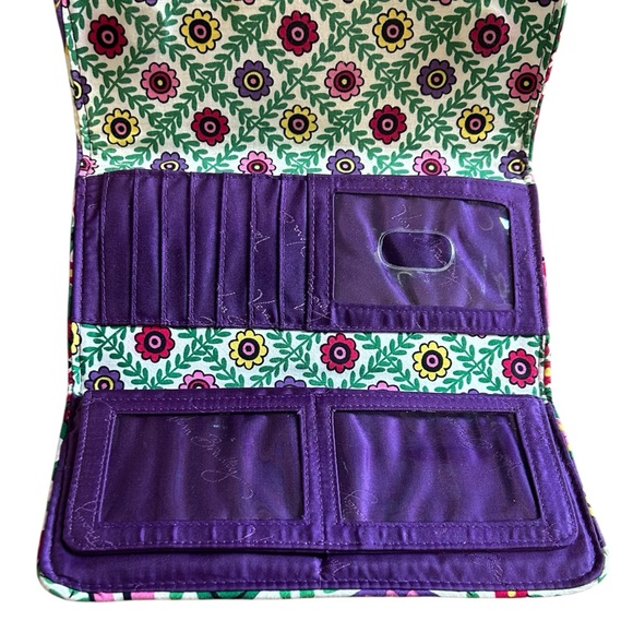 Vera Bradley Viva La Vera Retired Floral Quilted Trifold Wallet - Picture 8 of 10